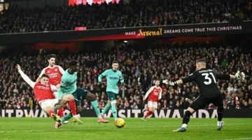 مواجهة قوية.. “النيران الصديقة” تنقذ أرسنال من فخ وولفرهامبتون